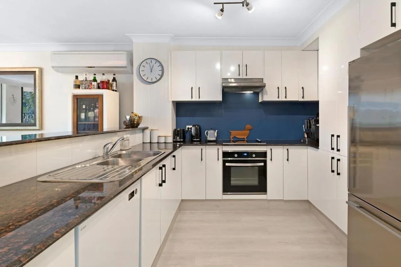 Genesis Apartments By Gold Coast Premium 4*,  Austrálie
