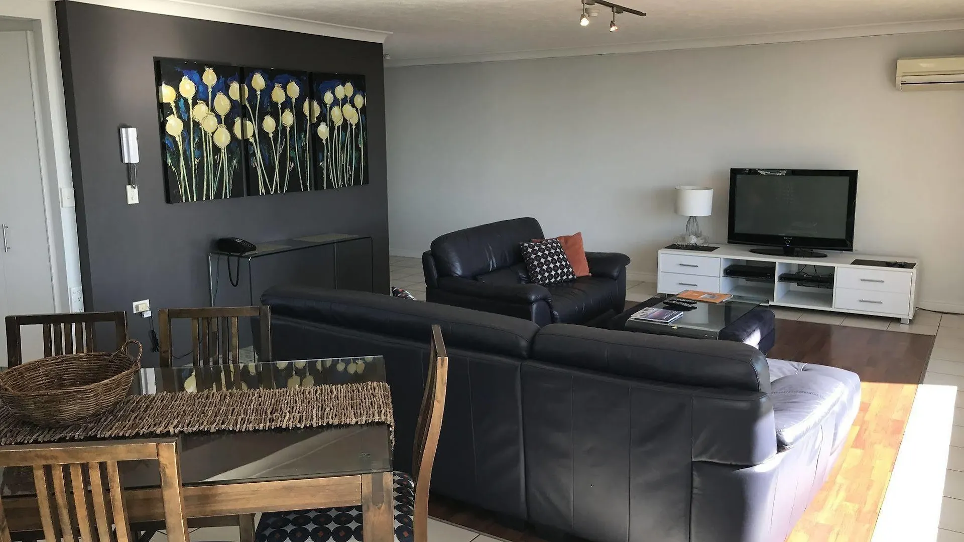 Genesis Apartments By Gold Coast Premium 4*,