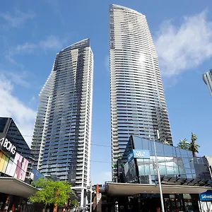Mantra Circle On Cavill Apartahotel