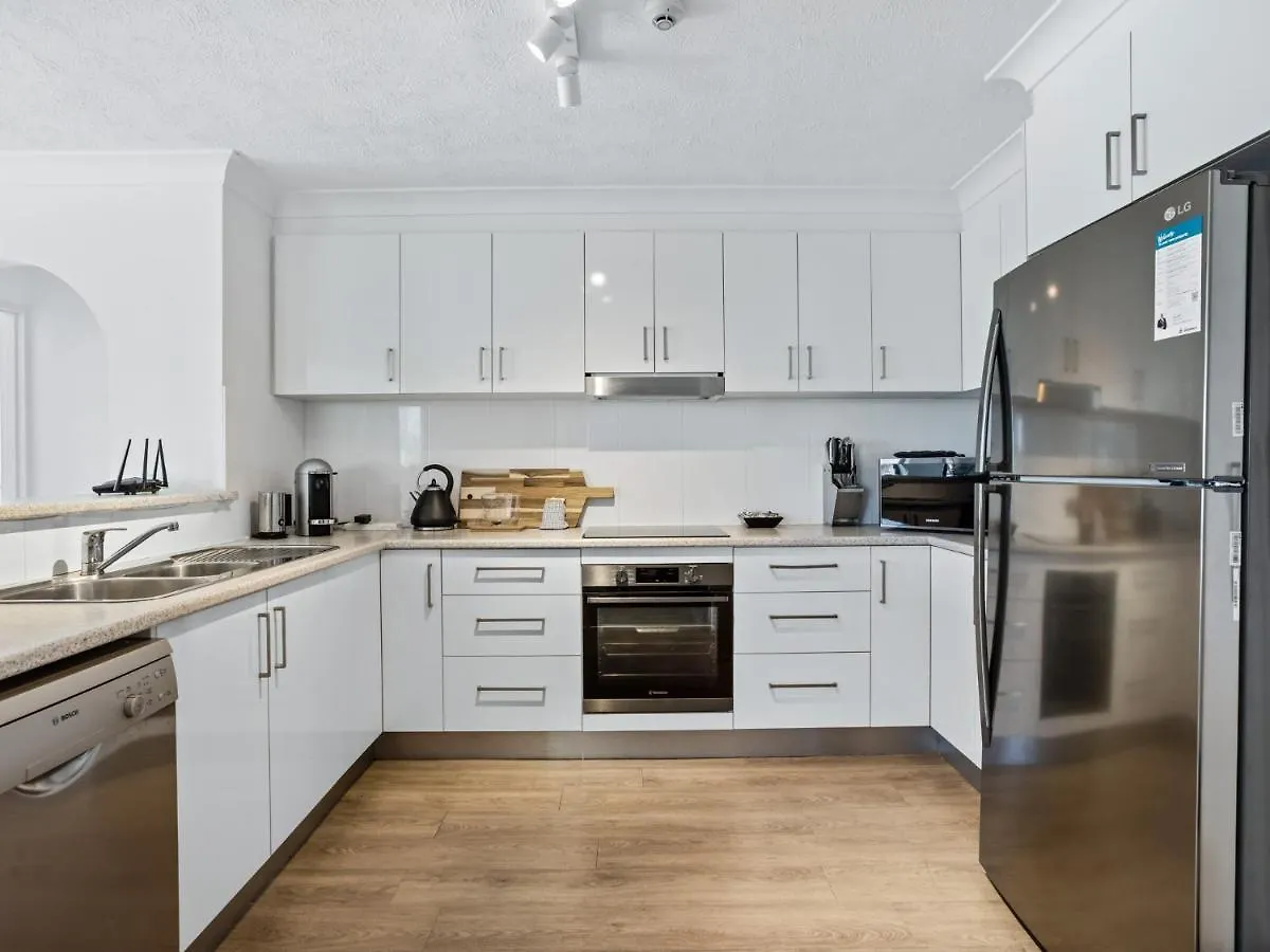 Genesis Apartments By Gold Coast Premium 4*,